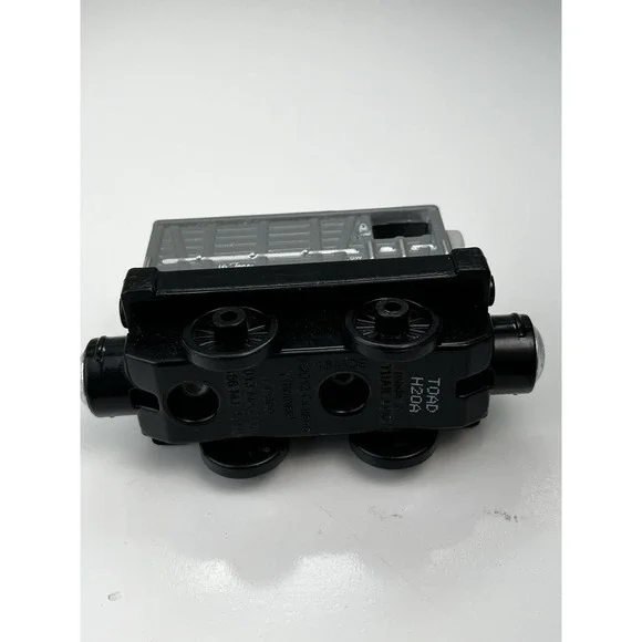 Thomas & Friends Take n Play TOAD Brakevan Diecast Train 2013 - Picture 5 of 6